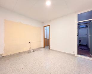 Bedroom of Flat for sale in  Barcelona Capital  with Alarm