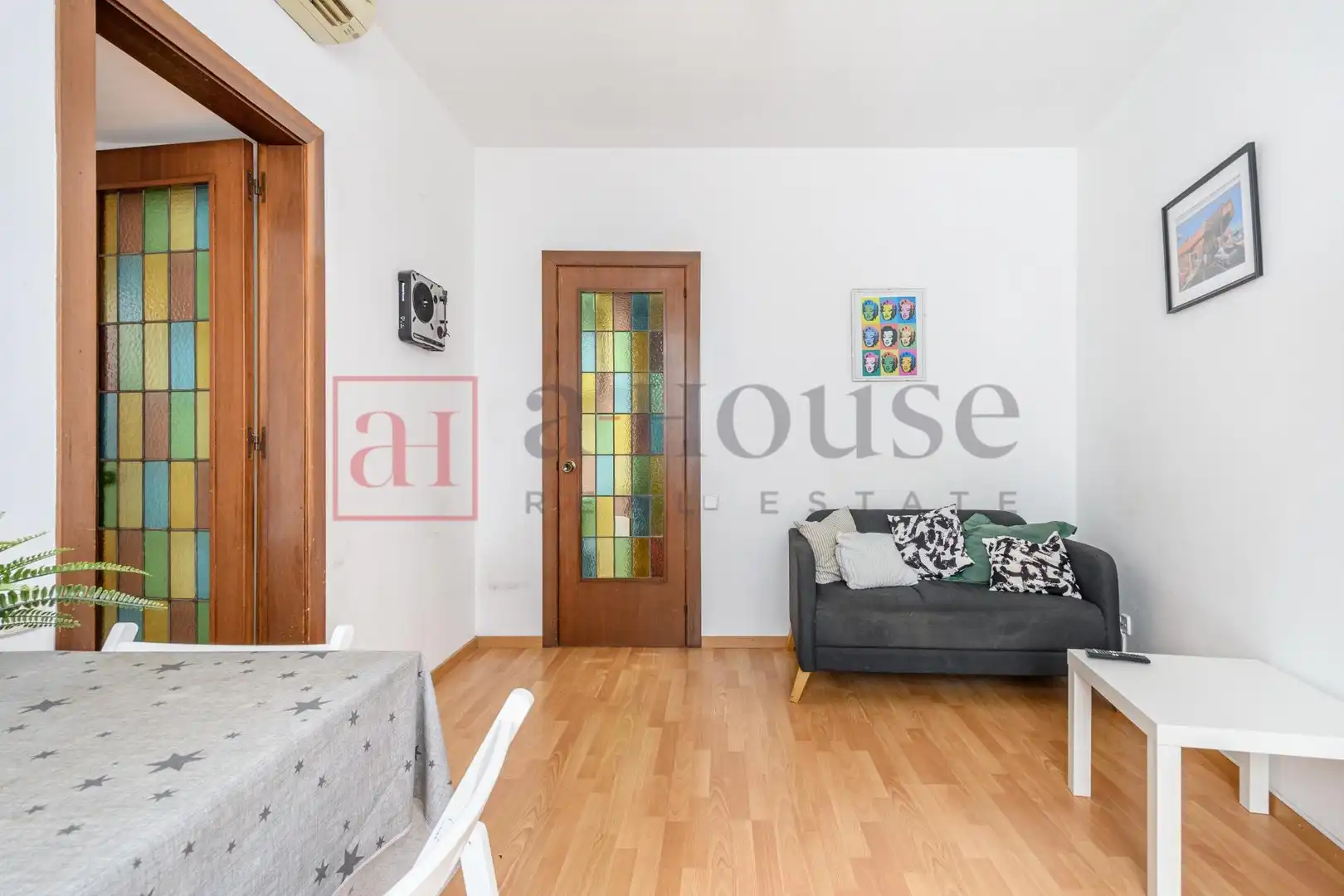 Sala de estar de Piso en venta en Barcelona con Aire acondicionado, Calefacción y Parquet