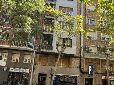 Wohnung mit Aufzug zum Verkauf in Carrer de la Indústria