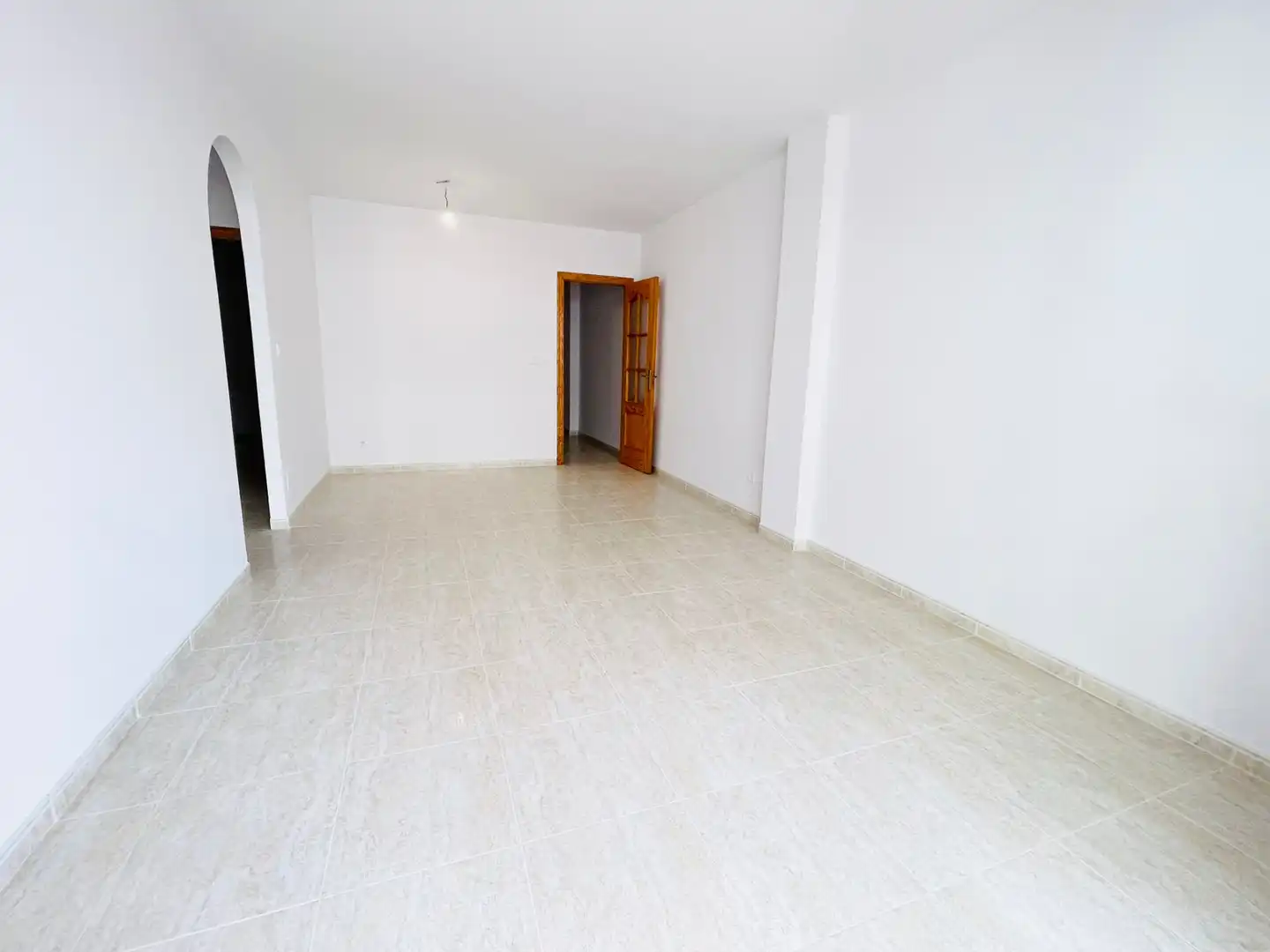 Piso en venta en Torrox con Terraza, Horno y Piscina comunitaria