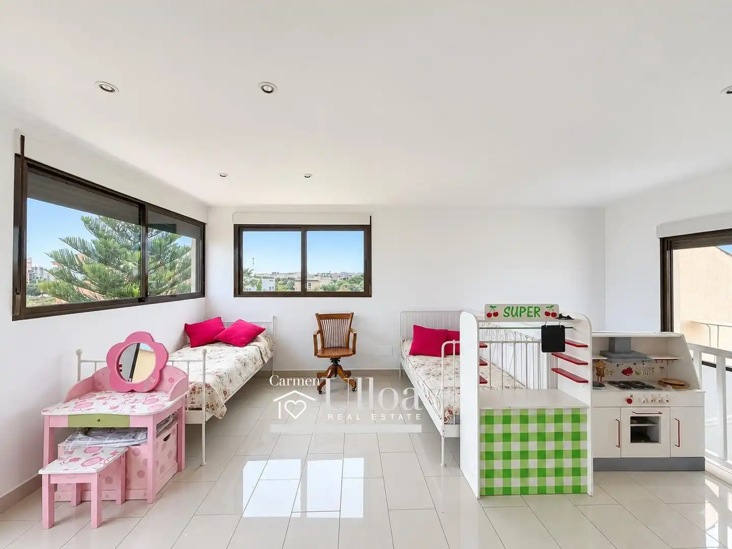 Habitación de Casa o chalet en venta en Alicante / Alacant con Aire acondicionado, Calefacción y Jardín privado