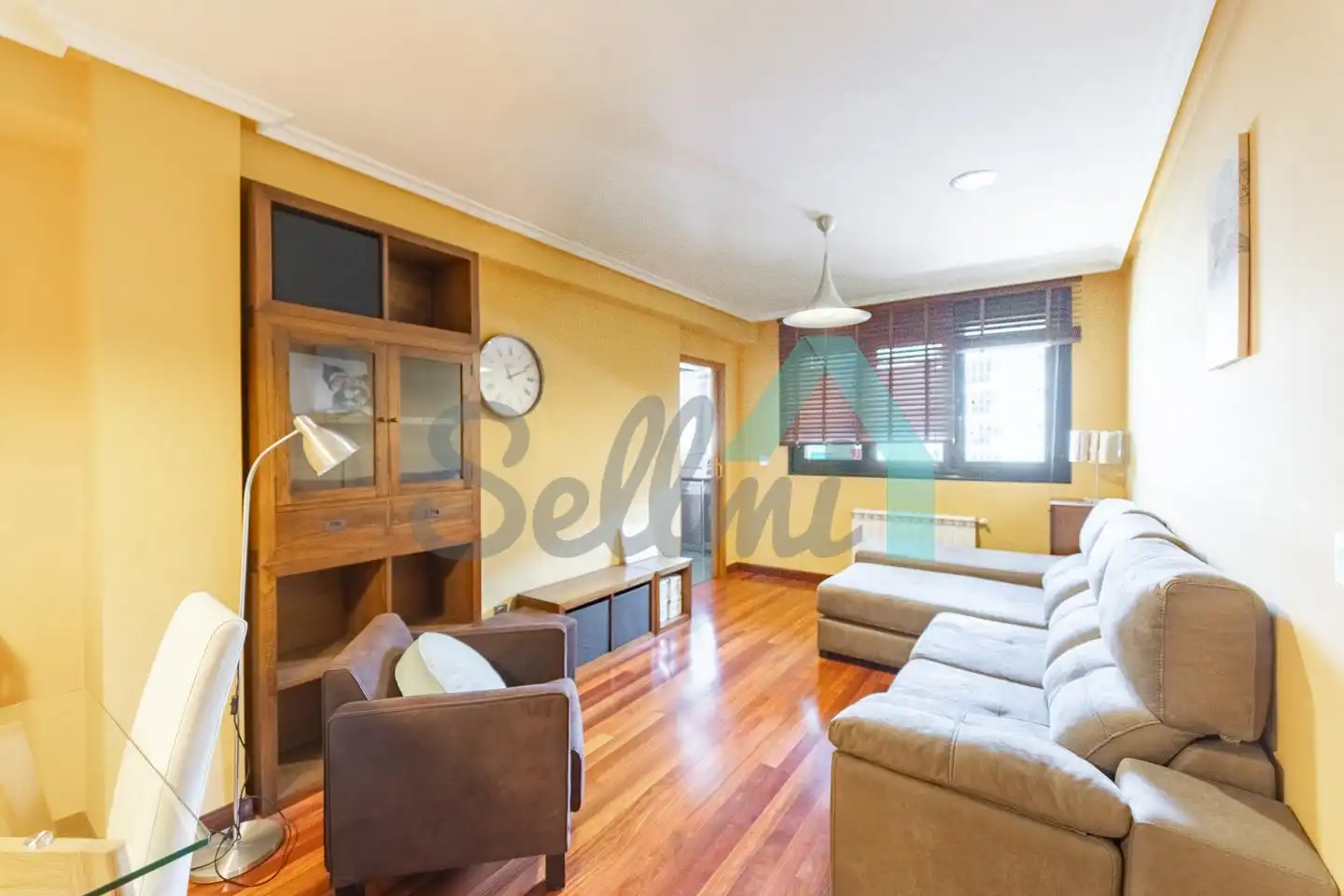 Living room of Flat for rent in Oviedo   with Heating, Parquet flooring and Terrace