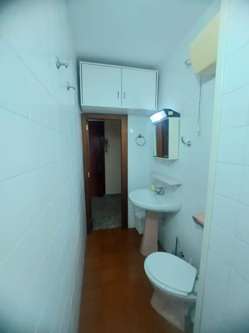 Bany de Pis de lloguer en Jaén amb Moblat i Balcó