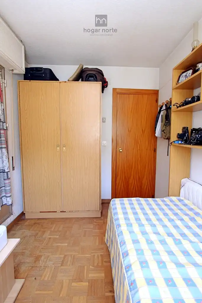 Habitación de Casa o chalet en venta en San Sebastián de los Reyes con Aire acondicionado, Calefacción y Jardín privado