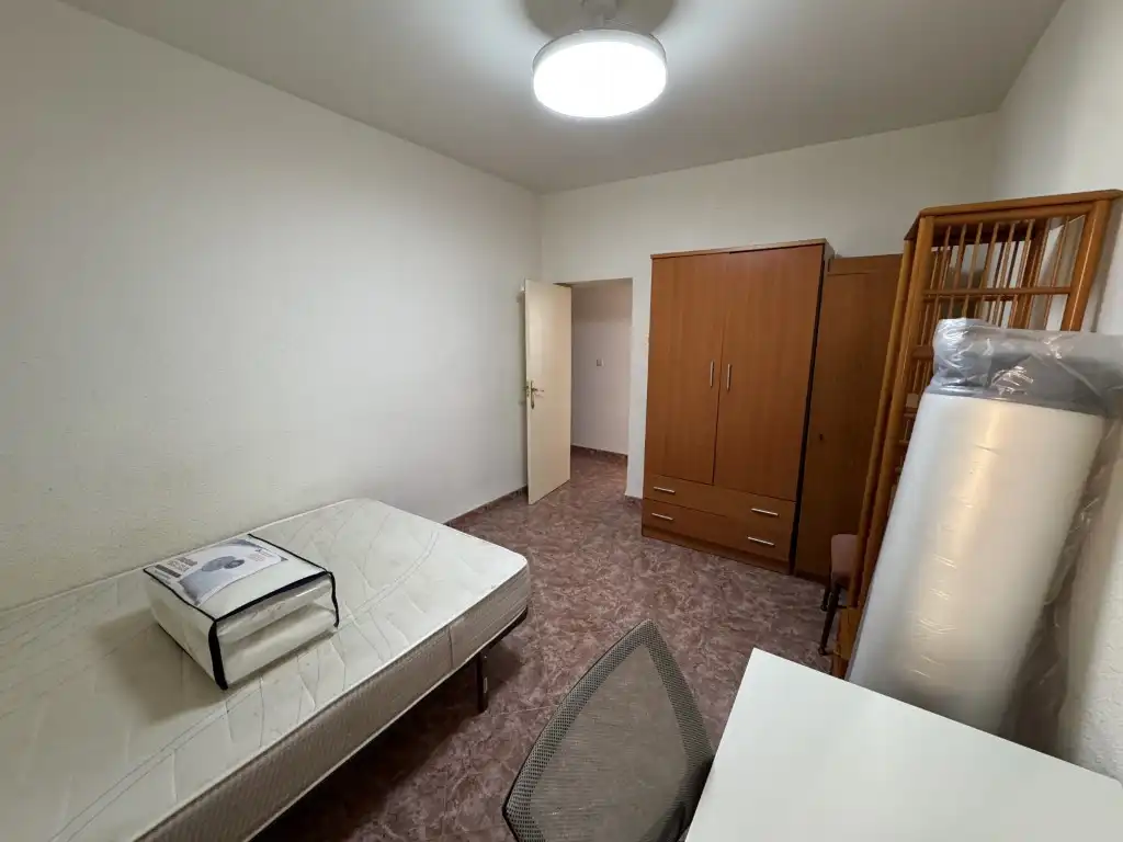 Wohnung zur Miete in Calle Infanta Doña Maria, Ciudad Jardín - Zoco