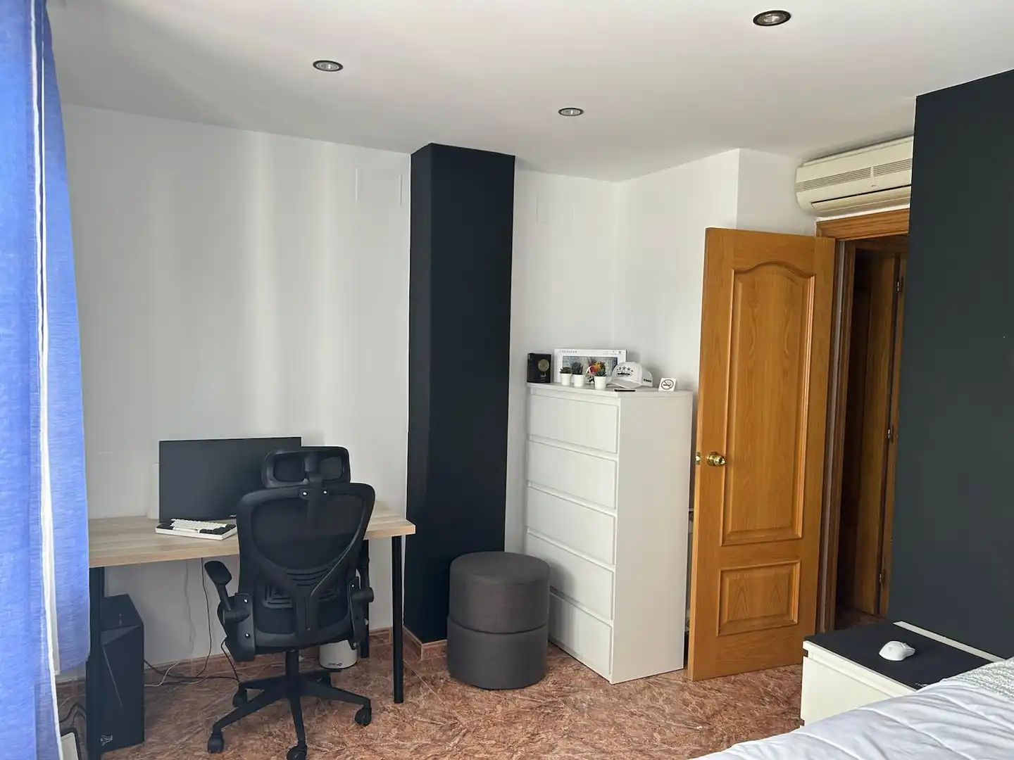 Habitación de Casa adosada en venta en Premià de Mar con Aire acondicionado, Calefacción y Piscina comunitaria