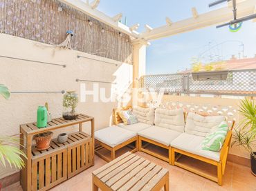 Penthouse mit Balkon zum Verkauf in Carrer del Bruc