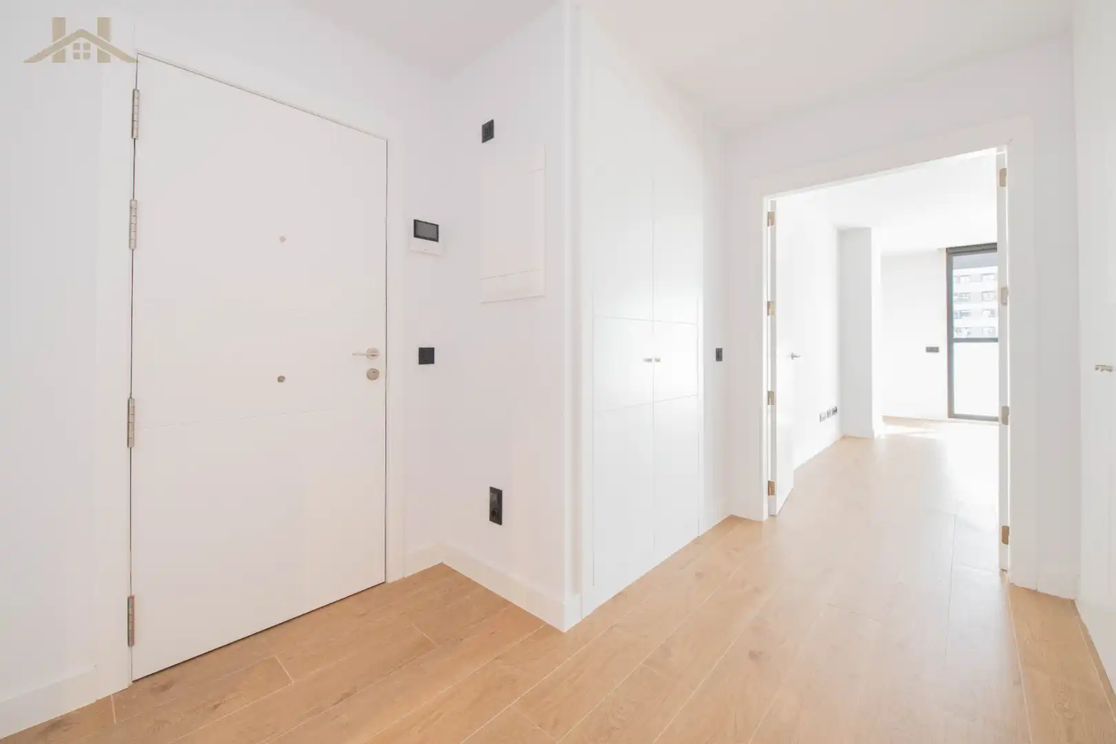 Wohnung zum Verkauf in Tres Cantos mit Klimaanlage, Heizung und Terrasse