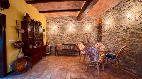 Foto 4 de Finca rústica en venda a Carrer Major, 13, Ullastret, Girona
