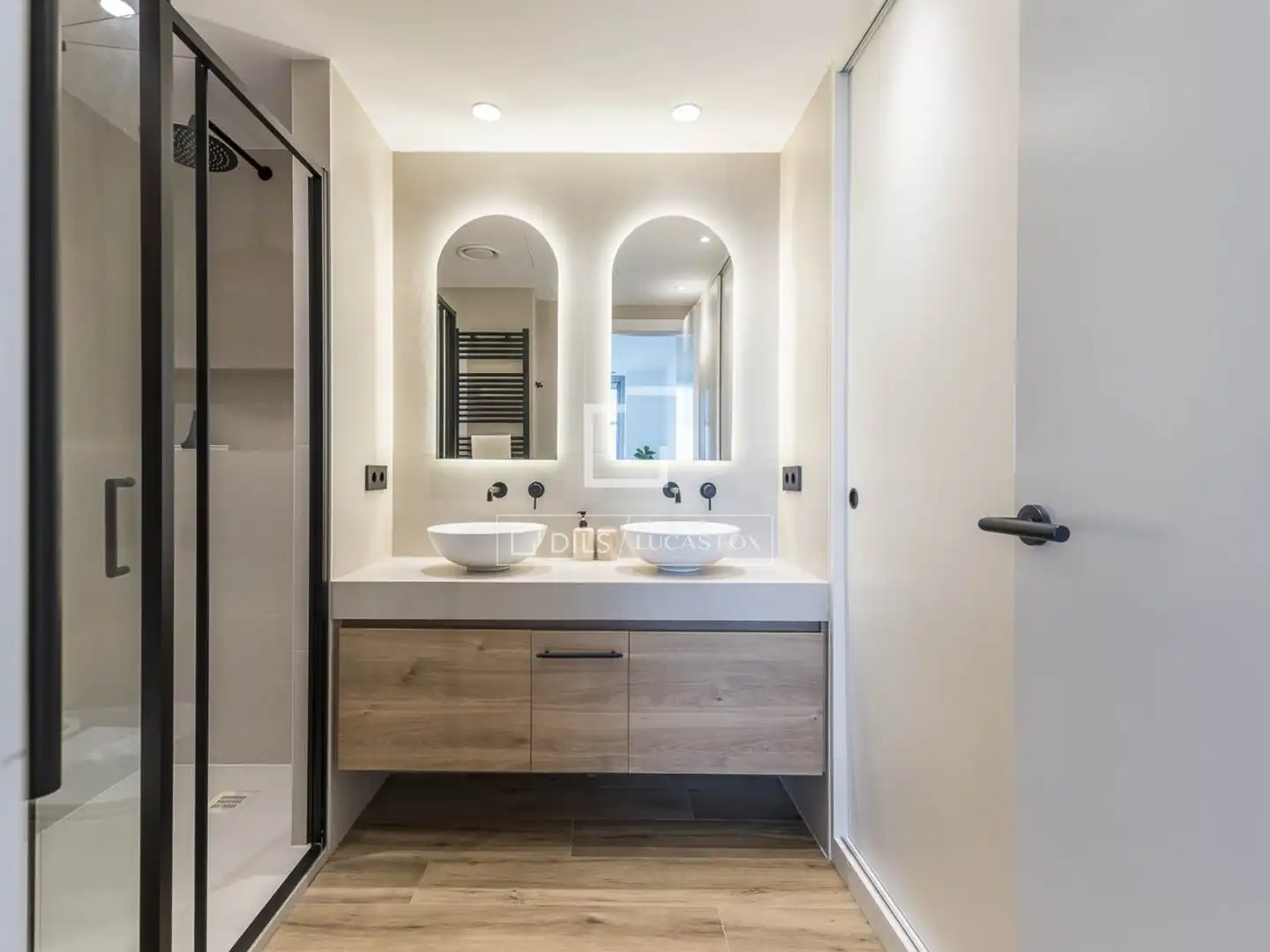Baño de Piso en venta en Barcelona con Aire acondicionado, Calefacción y Parquet