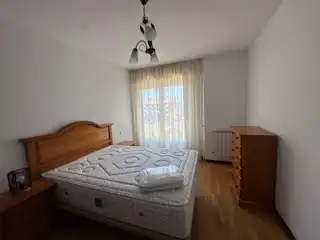 Habitación de Apartamento de alquiler en Villaquilambre con Calefacción, Parquet y Terraza