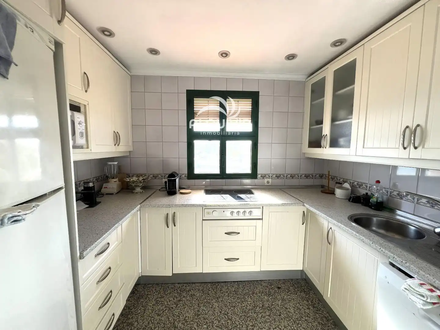 Cocina de Dúplex en venta en Almonte con Calefacción, Terraza y Trastero