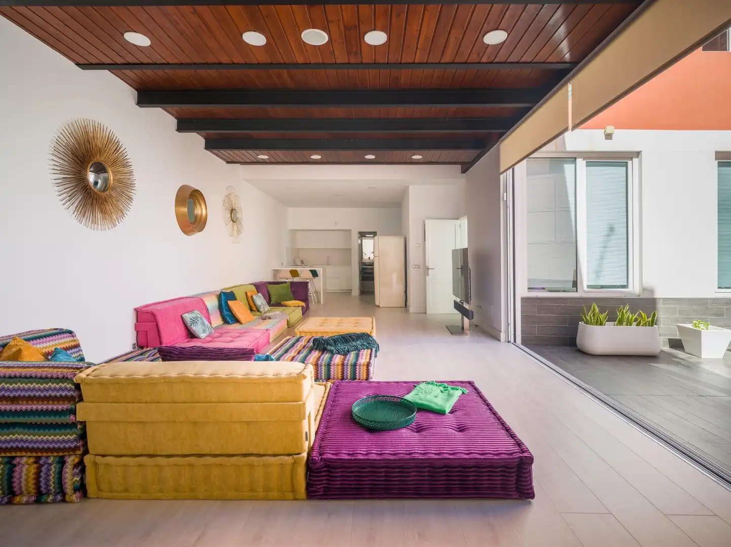 Sala d'estar de Casa adosada en venda en Las Palmas de Gran Canaria amb Jardí privat, Terrassa i Traster