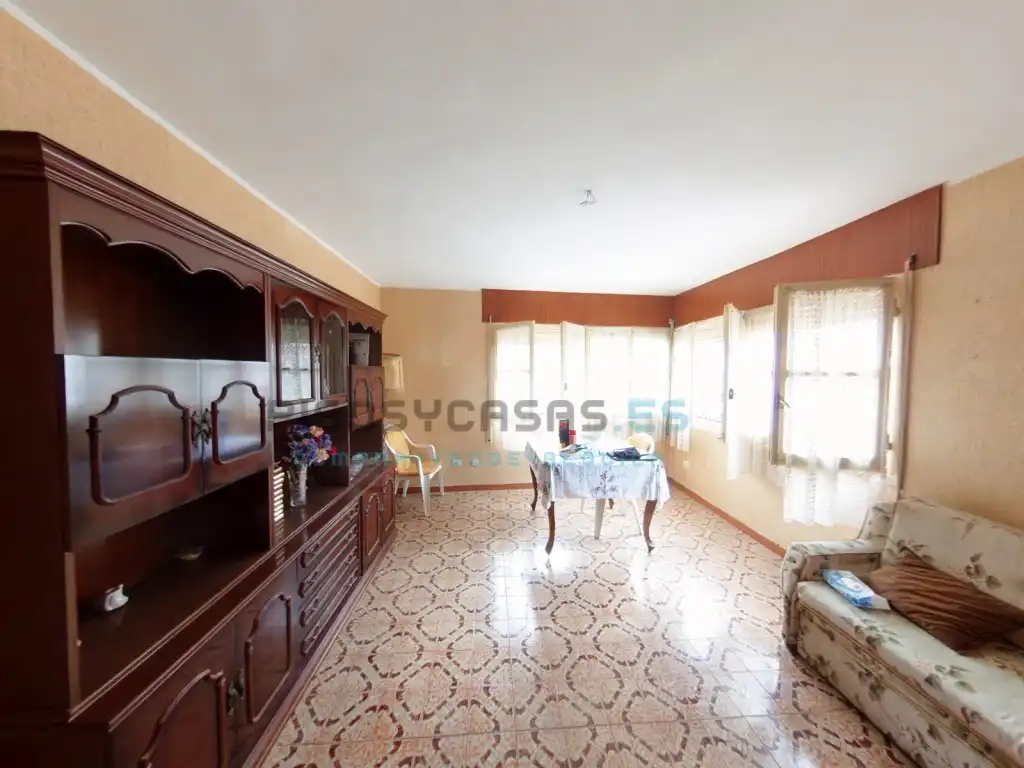 Sala d'estar de Casa o xalet en venda en Alfamén, Zaragoza
