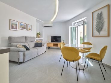 Wohnung mit Balkon zum Verkauf in Calle Francos 6