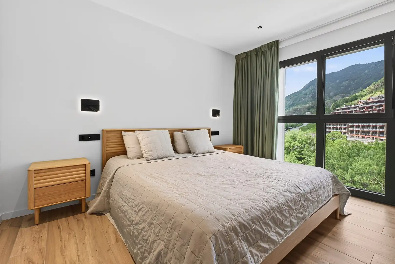 Schlafzimmer von Wohnung zur Miete in Canillo mit Heizung, Terrasse und Abstellraum