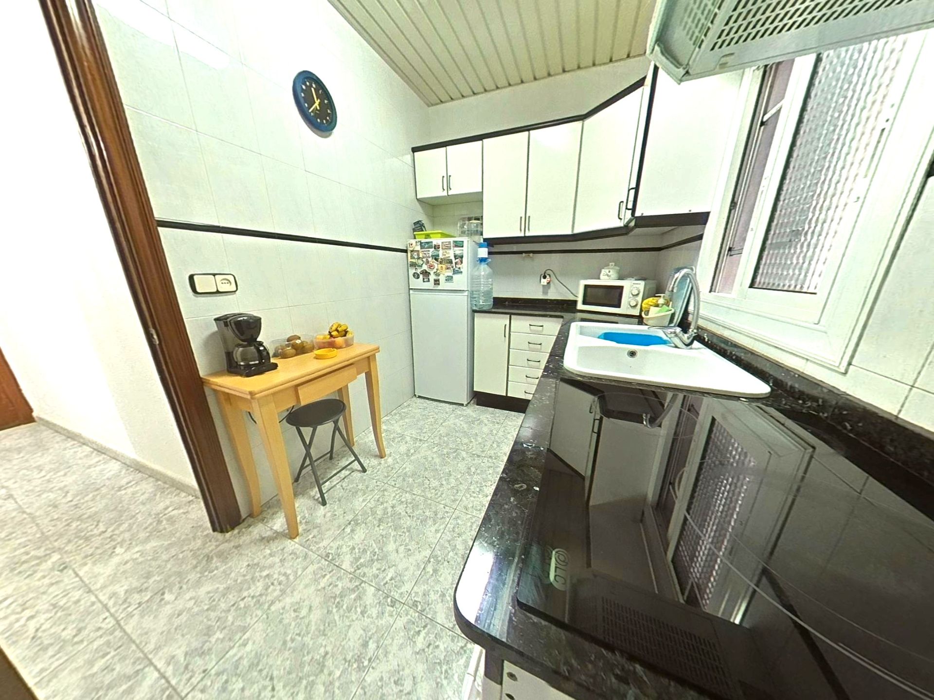 Cuina de Pis en venda en Sant Andreu de la Barca amb Forn i Balcó