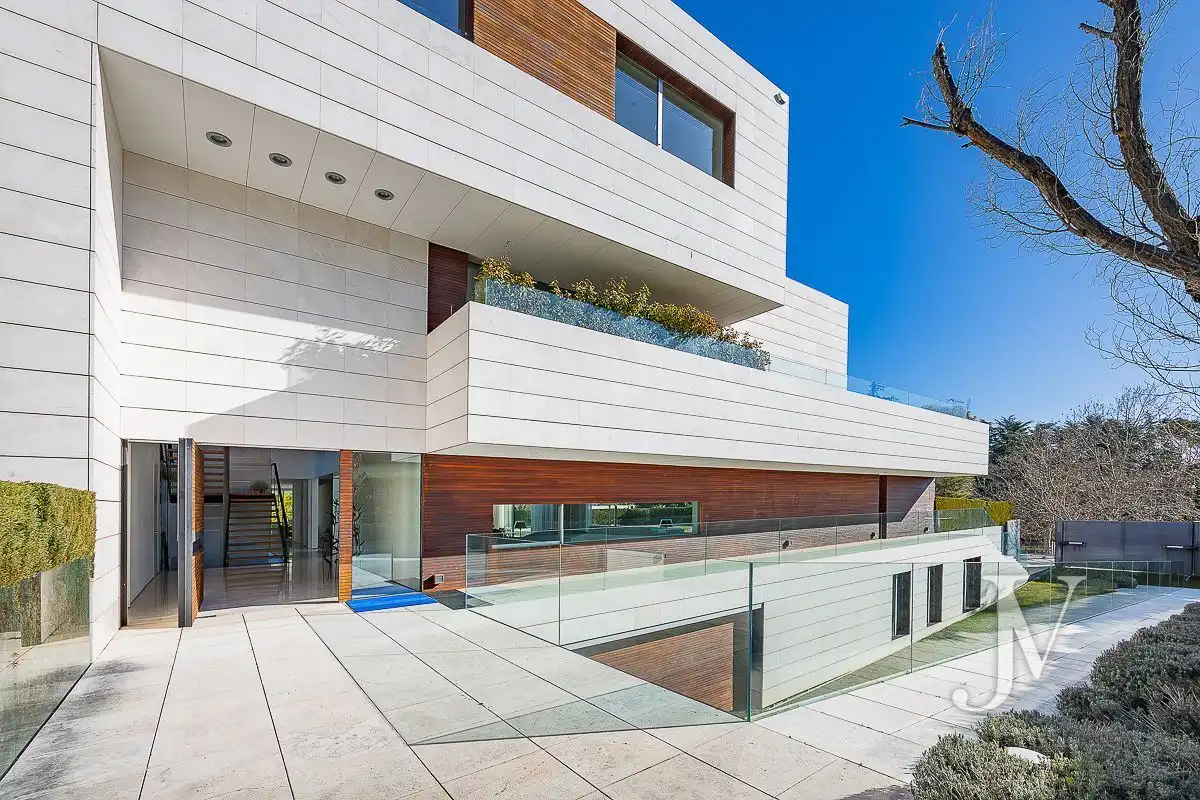 Exterior view of Houses for sale in Madrid  with Air Conditioner, Heating and Private garden