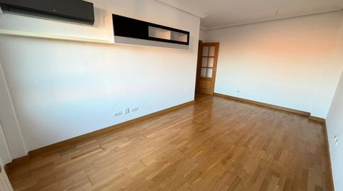 Foto 4 de Piso en venta en Calle del Mulhacén, Pinar del Jalón, Valladolid Capital