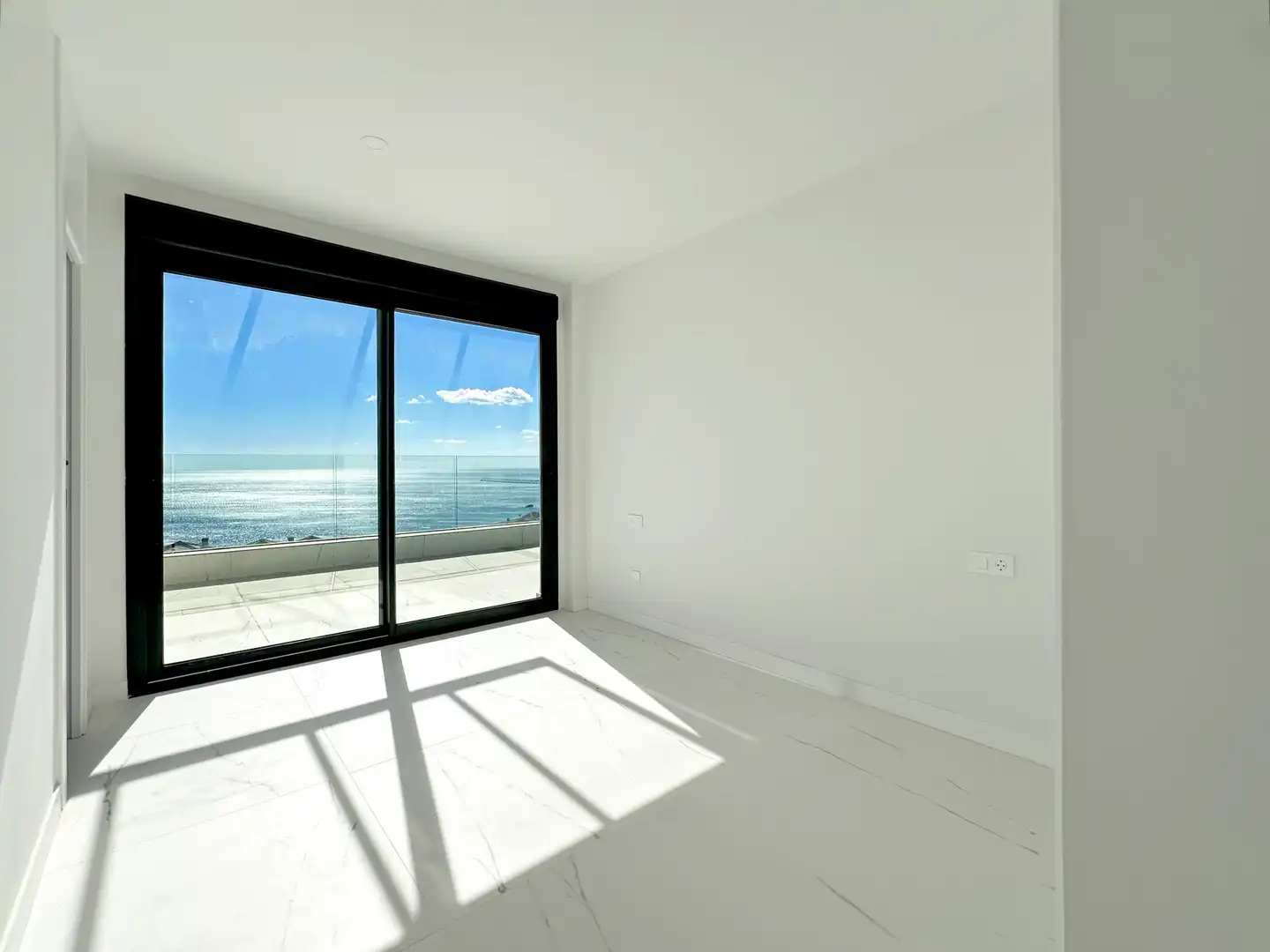 Bedroom of Attic for sale in Casares  with Air Conditioner, Terrace and Storage room