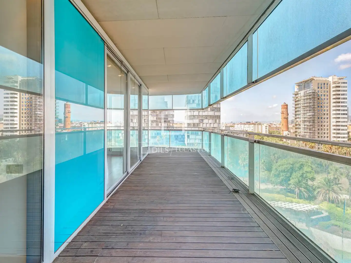 Terraza de Piso en venta en Barcelona con Aire acondicionado, Calefacción y Jardín privado