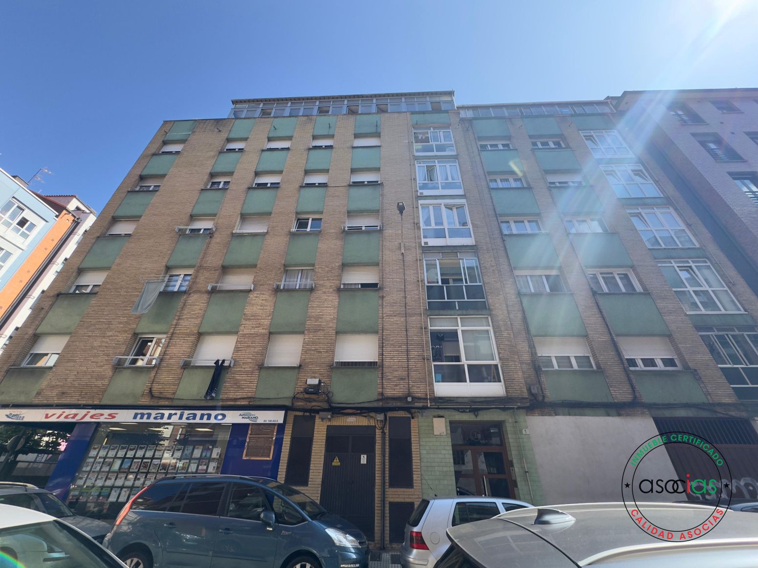 Vista exterior de Àtic en venda en Gijón  amb Calefacció i Terrassa