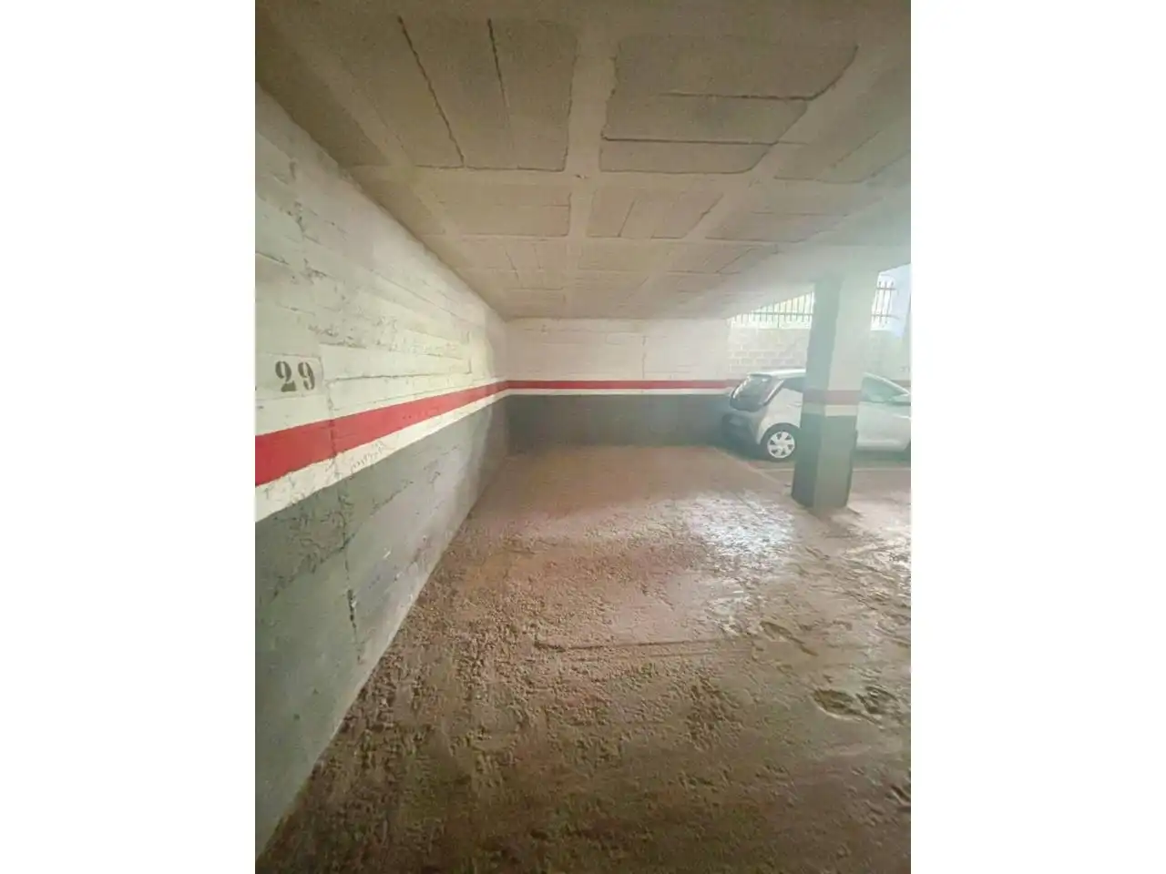 Parking de Piso en venta en Cerdanyola del Vallès con Aire acondicionado, Calefacción y Parquet