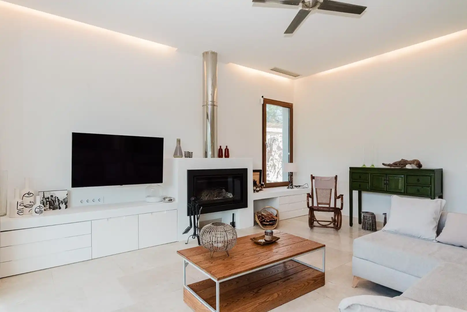 Sala d'estar de Casa o xalet en venda en Ròtova amb Aire condicionat, Calefacció i Jardí privat