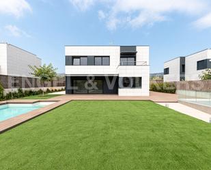 Vista exterior de Casa o xalet en venda en Sant Andreu de Llavaneres amb Aire condicionat, Calefacció i Jardí privat