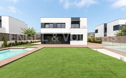 Vista exterior de Casa o xalet en venda en Sant Andreu de Llavaneres amb Aire condicionat, Calefacció i Jardí privat