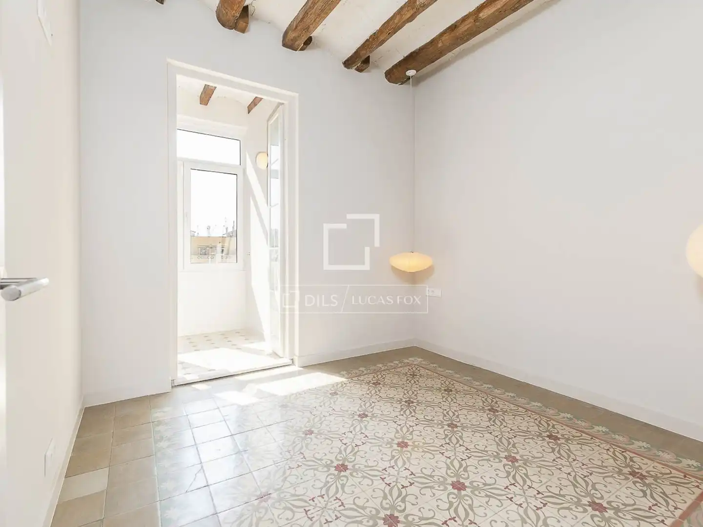 Vista exterior de Àtic en venda en Barcelona amb Aire condicionat, Calefacció i Terrassa