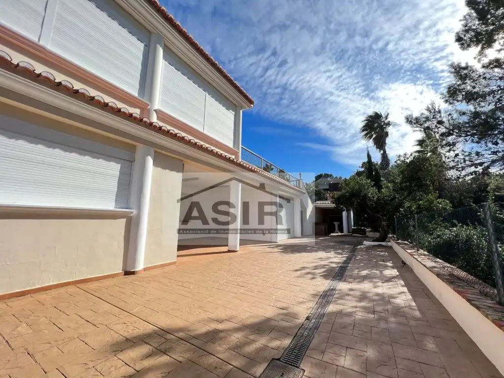 Vista exterior de Casa o chalet en venta en Alzira con Aire acondicionado, Terraza y Piscina