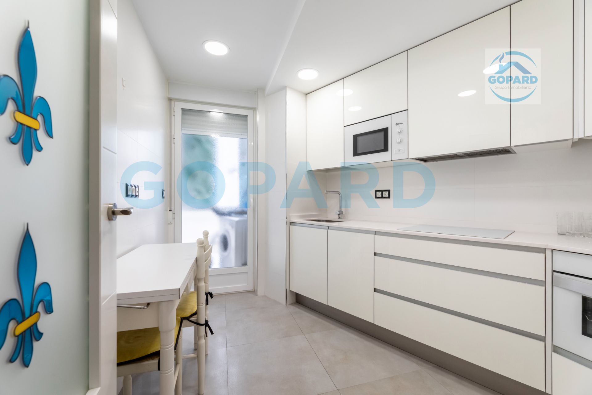 Cocina de Piso de alquiler en  Madrid Capital con Aire acondicionado, Calefacción y Parquet