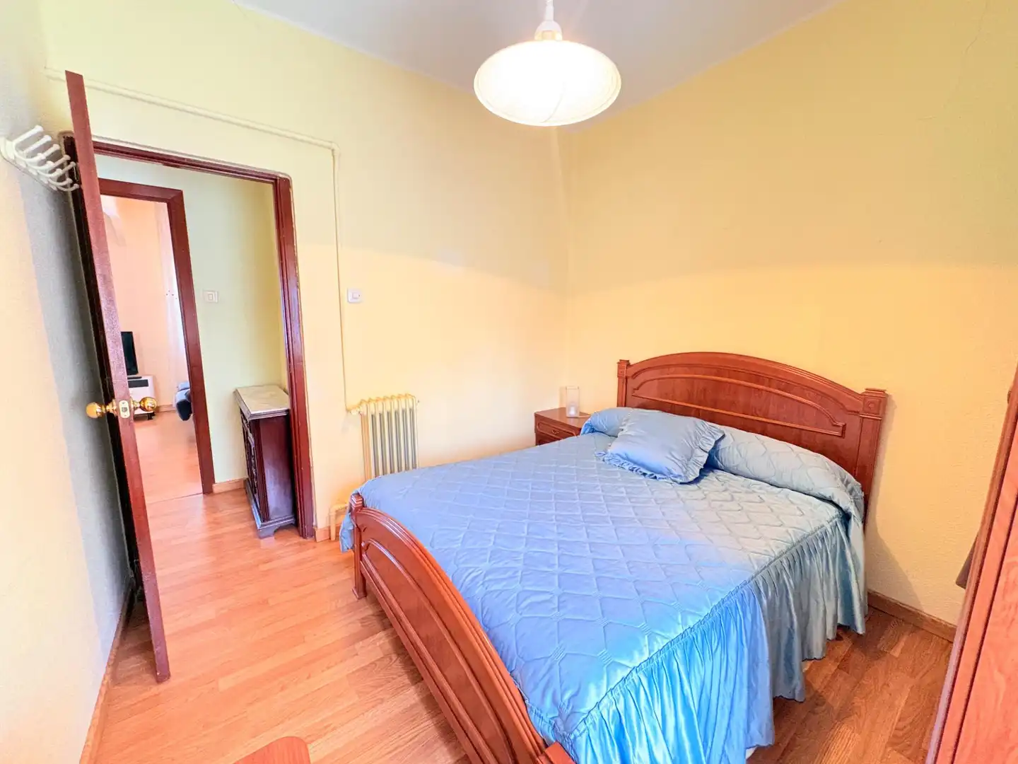 Habitación de Casa o chalet en venta en Torre del Bierzo con Calefacción, Jardín privado y Trastero