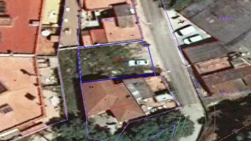 Residential land for sale in Carrer Guixaires