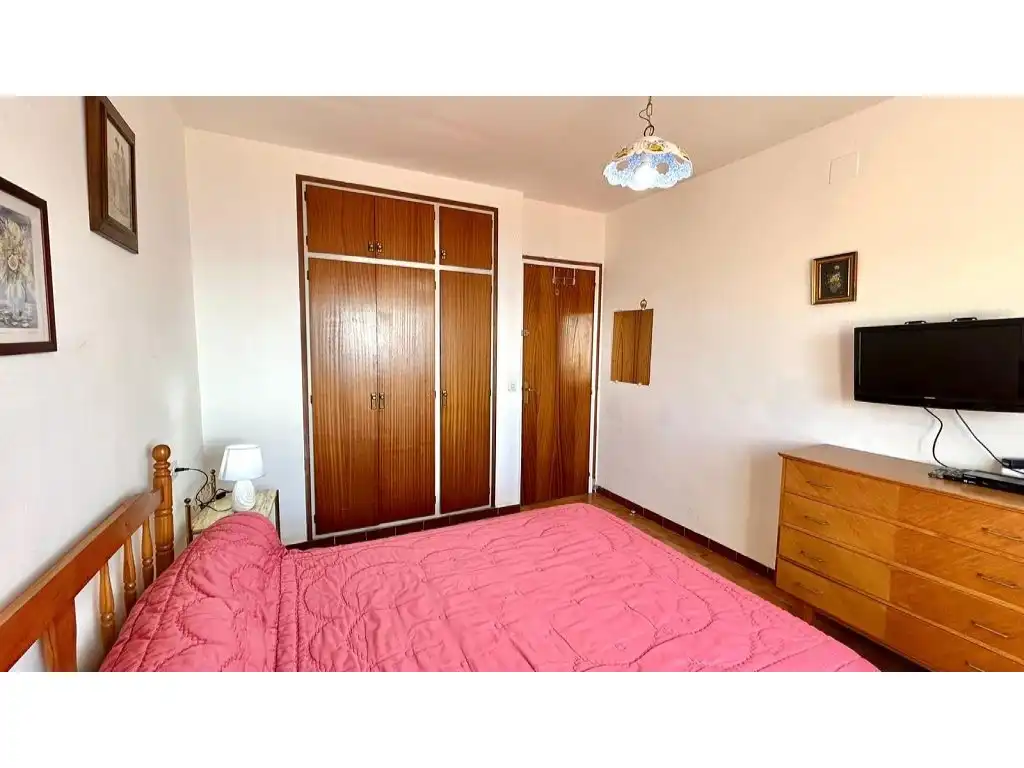 Schlafzimmer von Einfamilien-Reihenhaus zum Verkauf in Roses