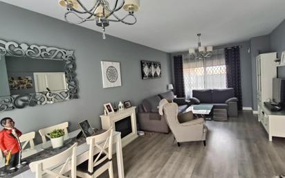 Single-family semi-detached for sale in Vista Azul - Consolación , Dos Hermanas