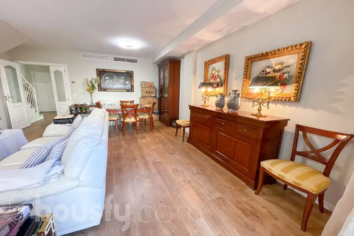 Sala d'estar de Casa o xalet en venda en Bormujos amb Aire condicionat, Jardí privat i Terrassa