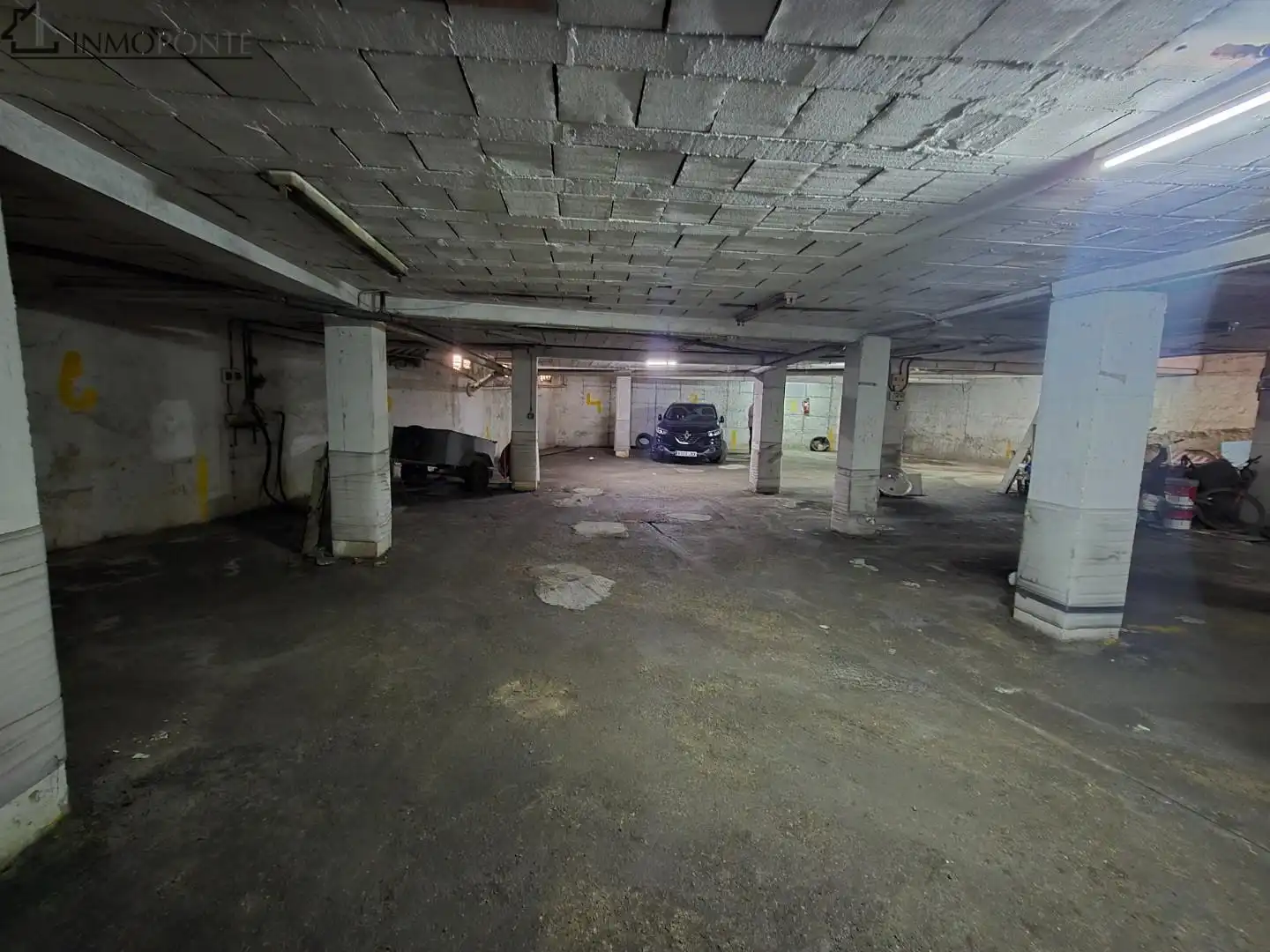Garage for sale in Pontevedra Capital 