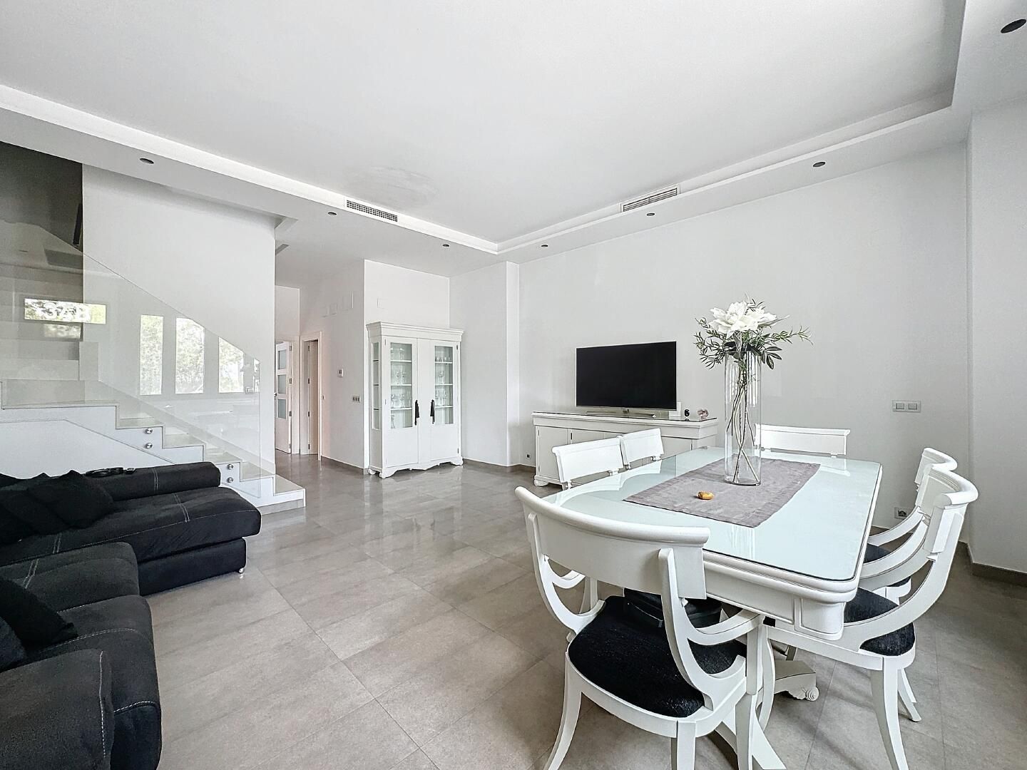 Sala d'estar de Casa adosada en venda en  Valencia Capital