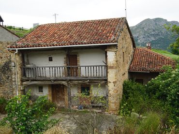Casa pareada con jardín en venta en Lamasón - BO CIRES 39