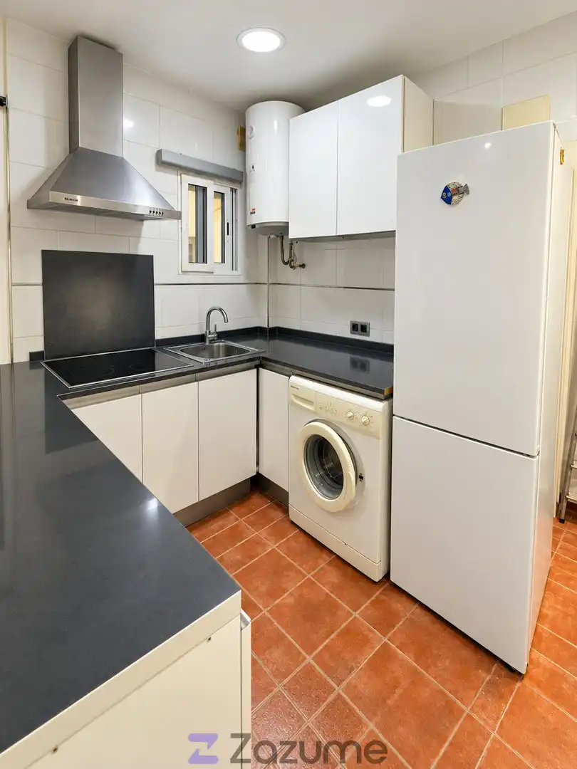 Kitchen of Apartments for rent in Bailén - Miraflores