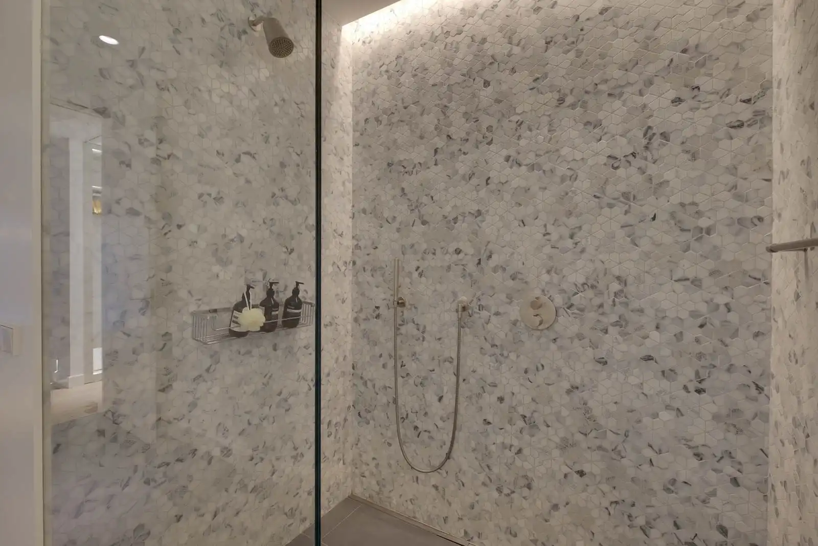 Bathroom of Flat for sale in Barcelona  with Air Conditioner, Heating and Parquet flooring