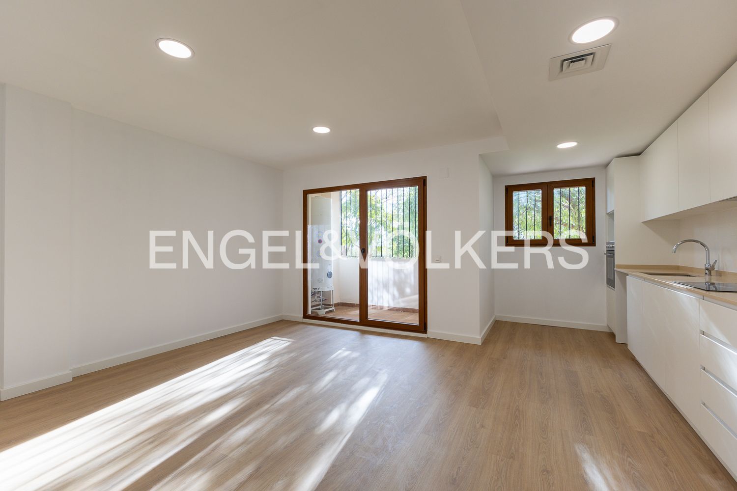 Wohnungen miete in La Pobla de Vallbona mit Klimaanlage, Heizung und Parkett