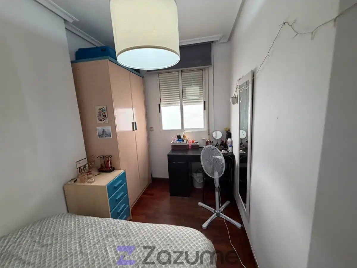 Habitación de Piso de alquiler en Valencia con Parquet, Amueblado y Horno