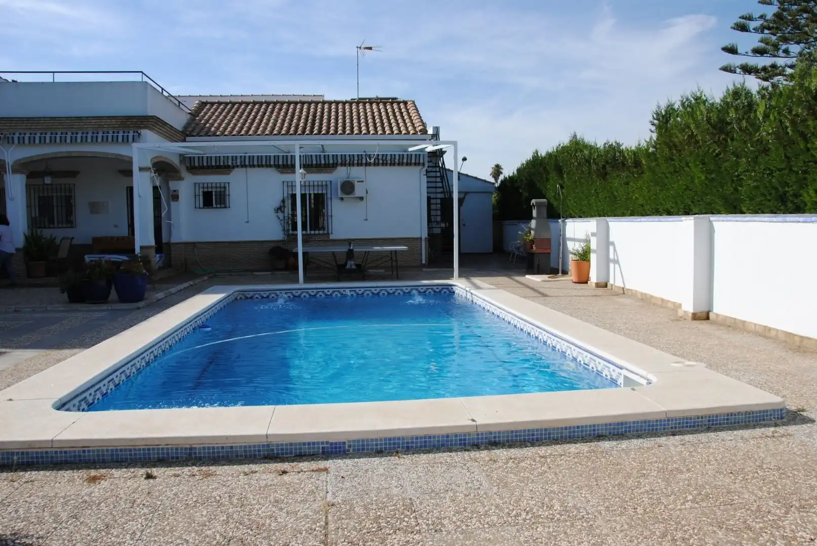 Piscina de Casa o xalet en venda en Espartinas amb Aire condicionat, Calefacció i Jardí privat