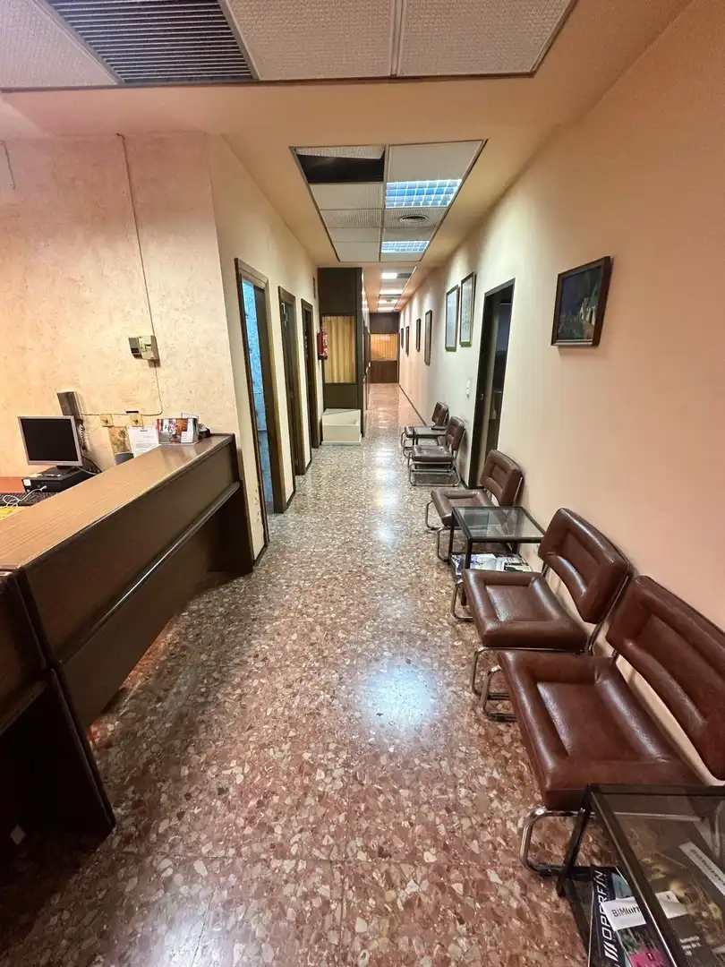 Commercial properties for sale in Torrent  with Air Conditioner and Furnished