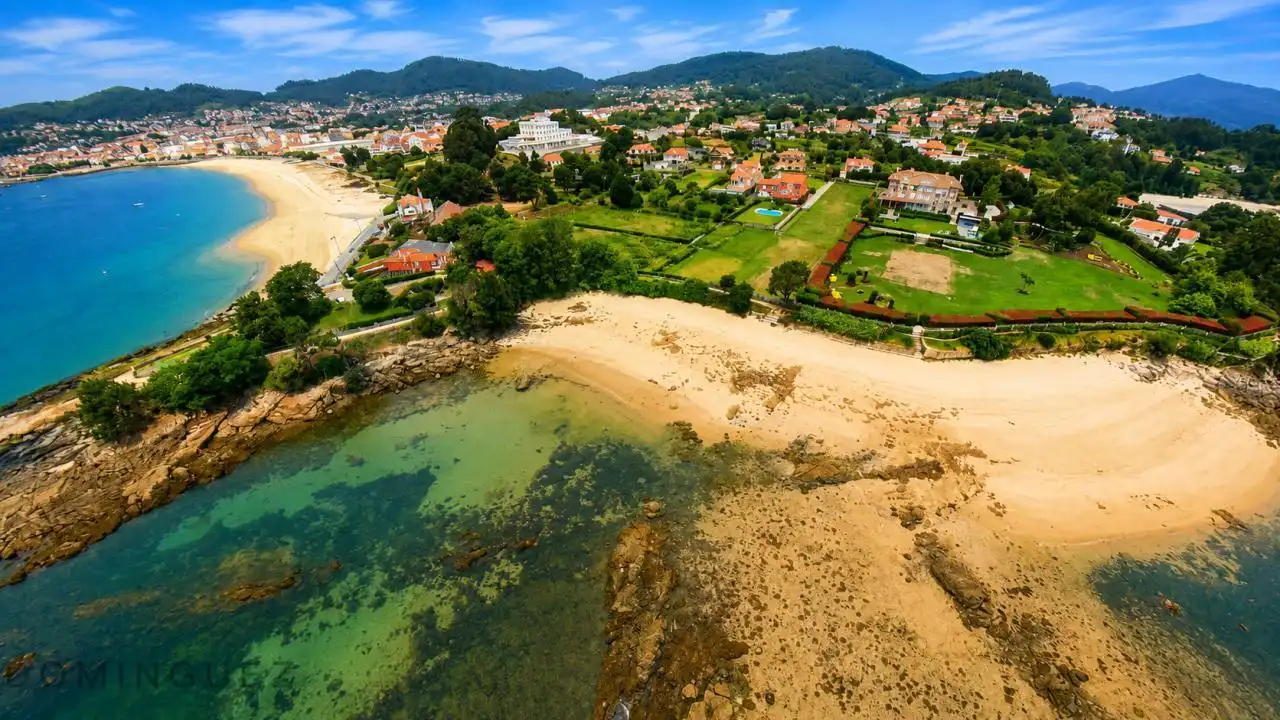 Casa o xalet en venda en Cangas  amb Calefacció, Jardí privat i Terrassa