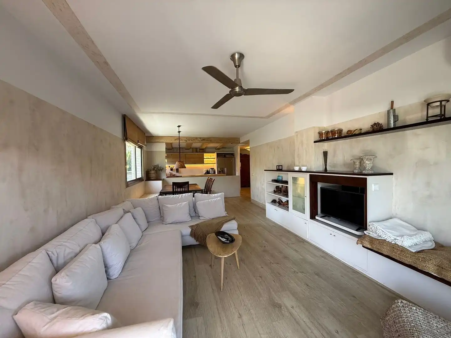 Living room of Flat for rent in Castell d'Aro, Platja d'Aro i s'Agaró  with Air Conditioner, Private garden and Terrace