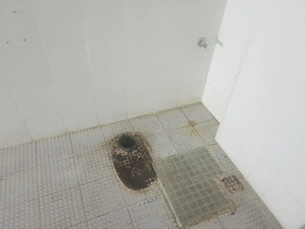 Bathroom of Commercial properties for sale in Trujillo